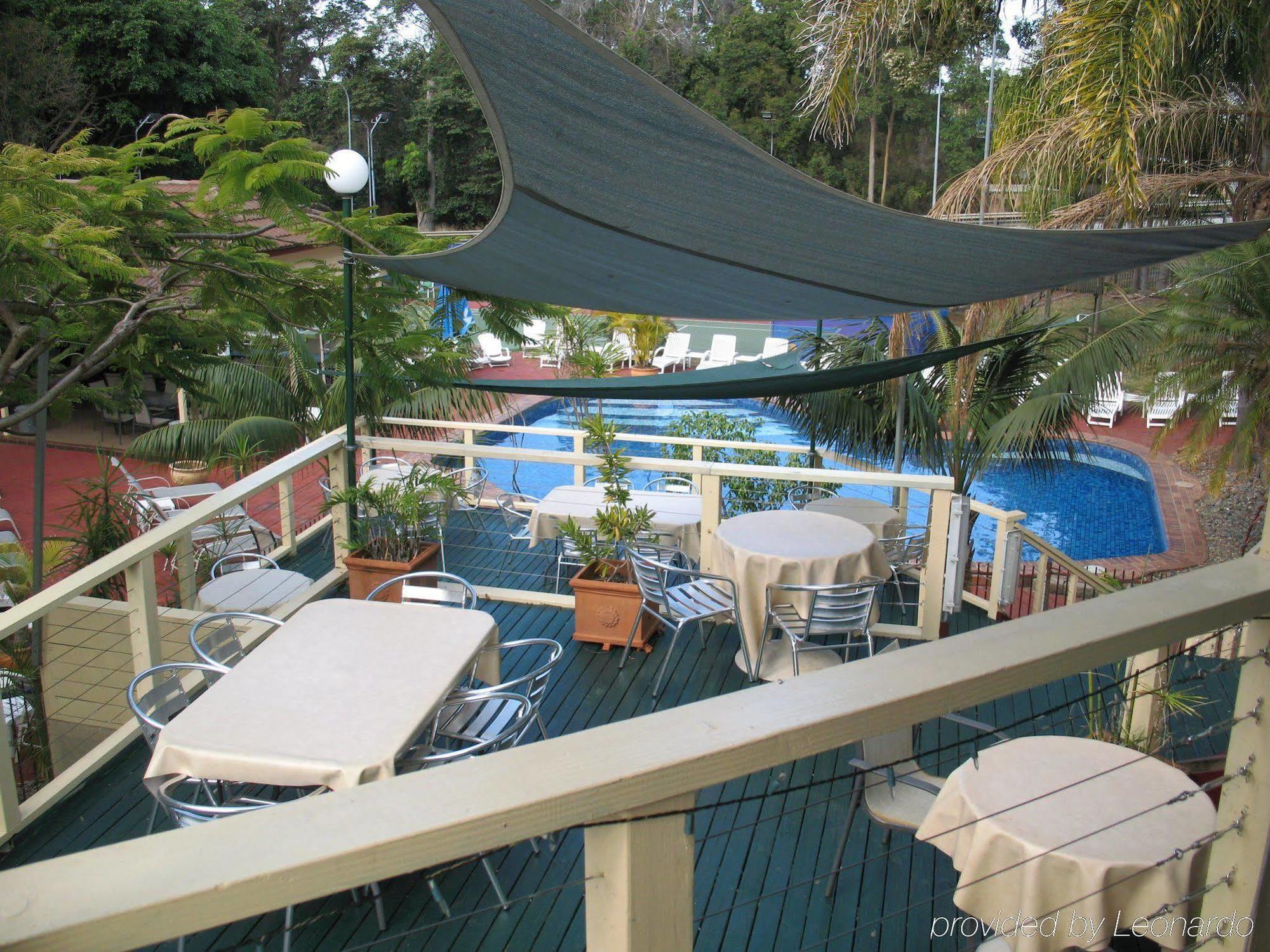 Country 2 Coast Motor Hotel 3*