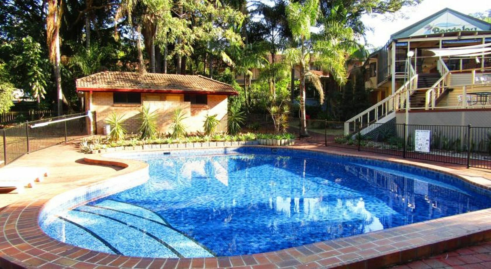 Hotel Country 2 Coast Motor 3*
